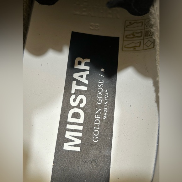 Mid Star Glitter Sneaker
Golden Goose new without box size 38 - Picture 9 of 12